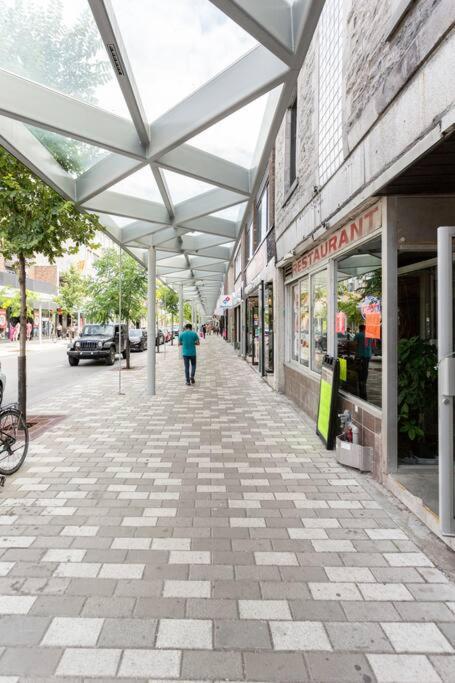 No°1~Plaza St-Hubert~Metro Jean-Talon~Jarry Parc Apartment Montreal Exterior photo